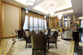 鴻昇現(xiàn)代城營銷中心